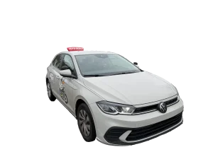 Voiture Auto-École de la Chalosse utilisée pour la formation au permis B dans les Landes.